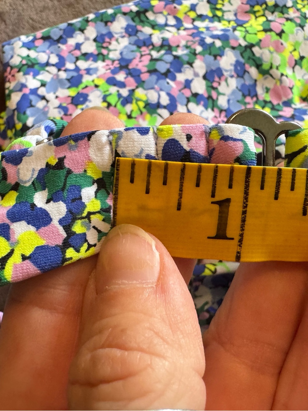 Maaji Multicolor Floral Fabric Accent with reversible navy and white print NWT - Picture 9 of 11